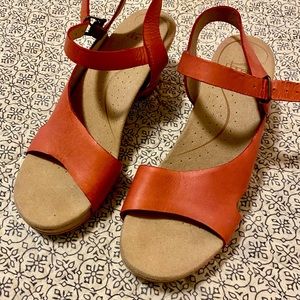 Size 39 Dansko Tasha Red Open-toed Sandal Clogs